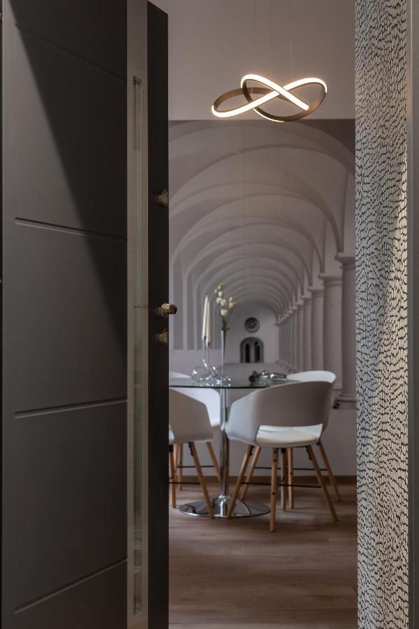 Premium Apartment By Hi5-King Street'S Luxury Suite Budapest Eksteriør billede
