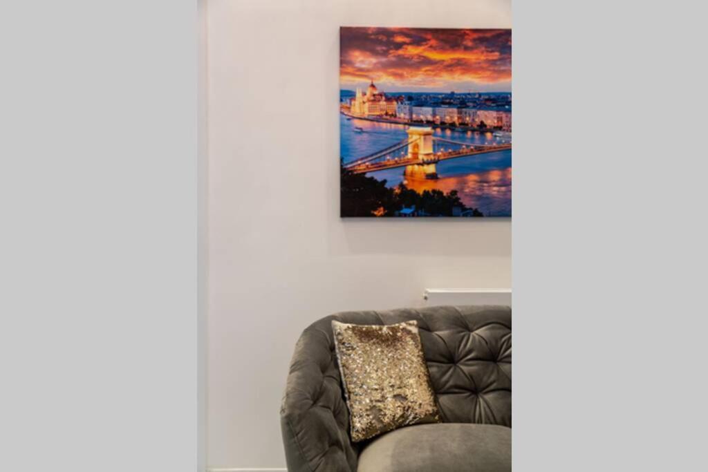 Premium Apartment By Hi5-King Street'S Luxury Suite Budapest Eksteriør billede