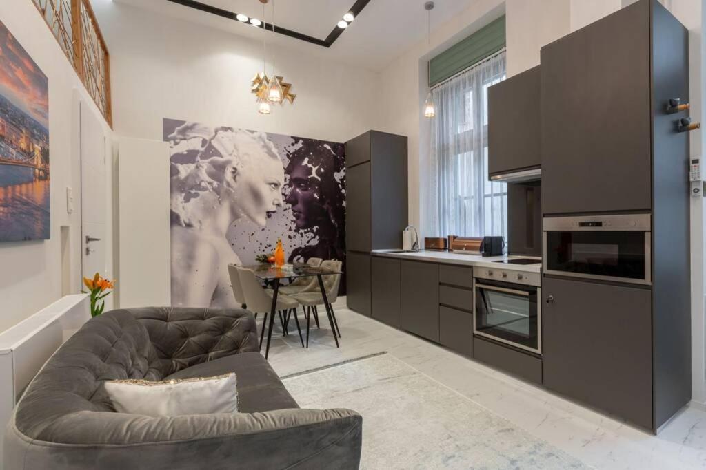 Premium Apartment By Hi5-King Street'S Luxury Suite Budapest Eksteriør billede